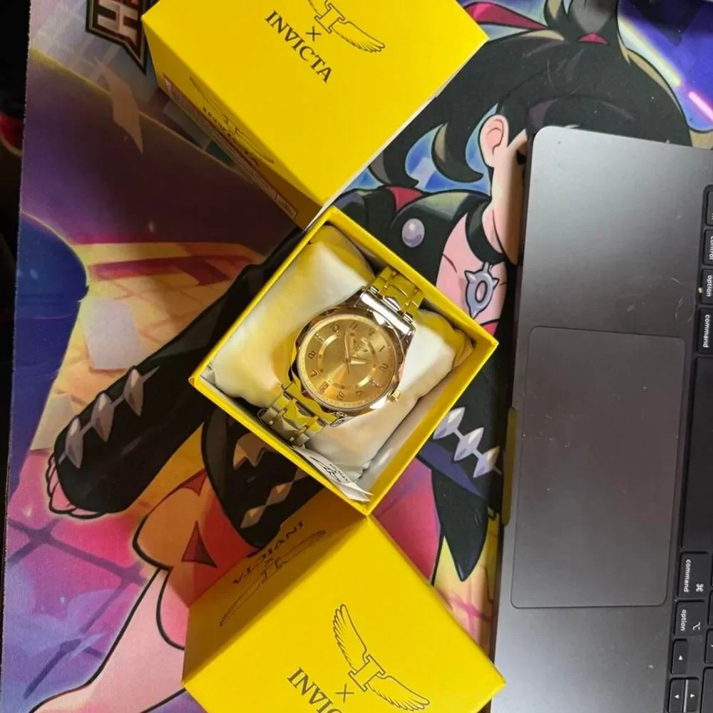 Invicta 69022 gold